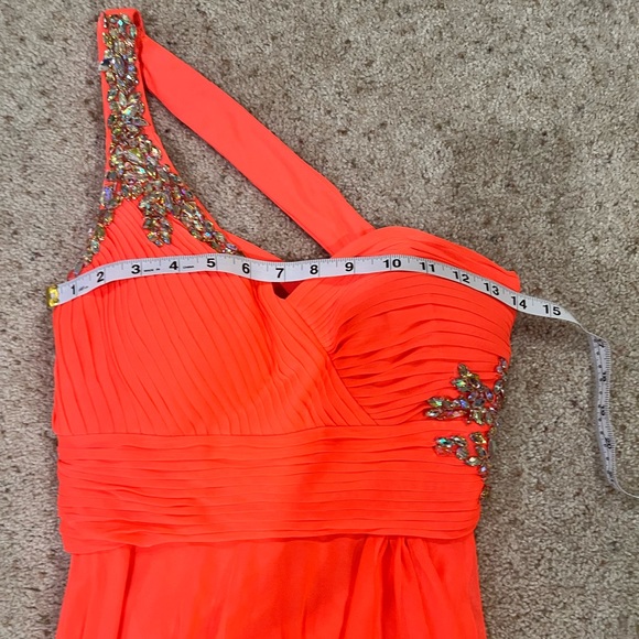 Xscape formal dress - Picture 3 of 8